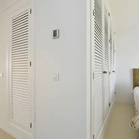 White Pearl Apartament *